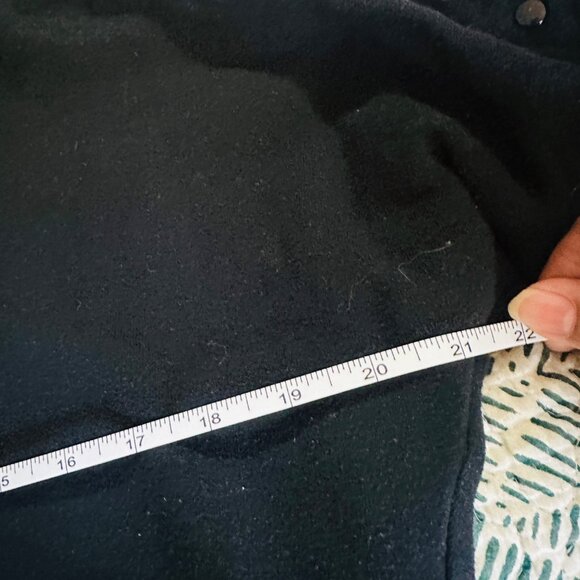 Fabletics Black Long-Sleeve Pullover Snap Side Terry Cloth Lined Athletic Top M - Picture 4 of 8